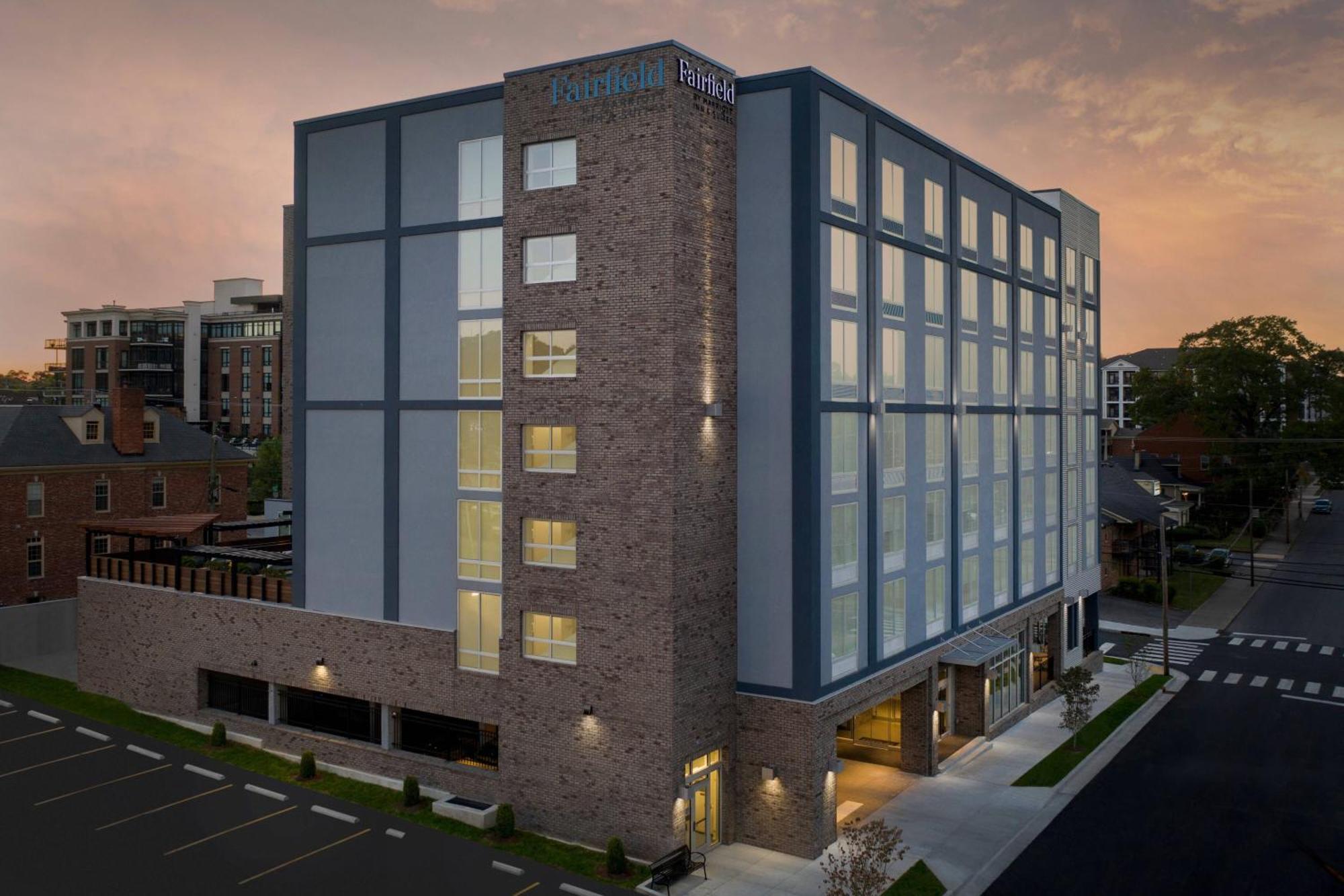 Fairfield Inn & Suites Nashville Near Vanderbilt Exterior foto